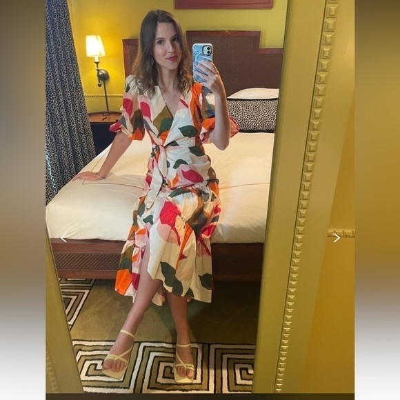 Anthropologie HUTCH wrap dress white floral dress size XS - Picture 14 of 14